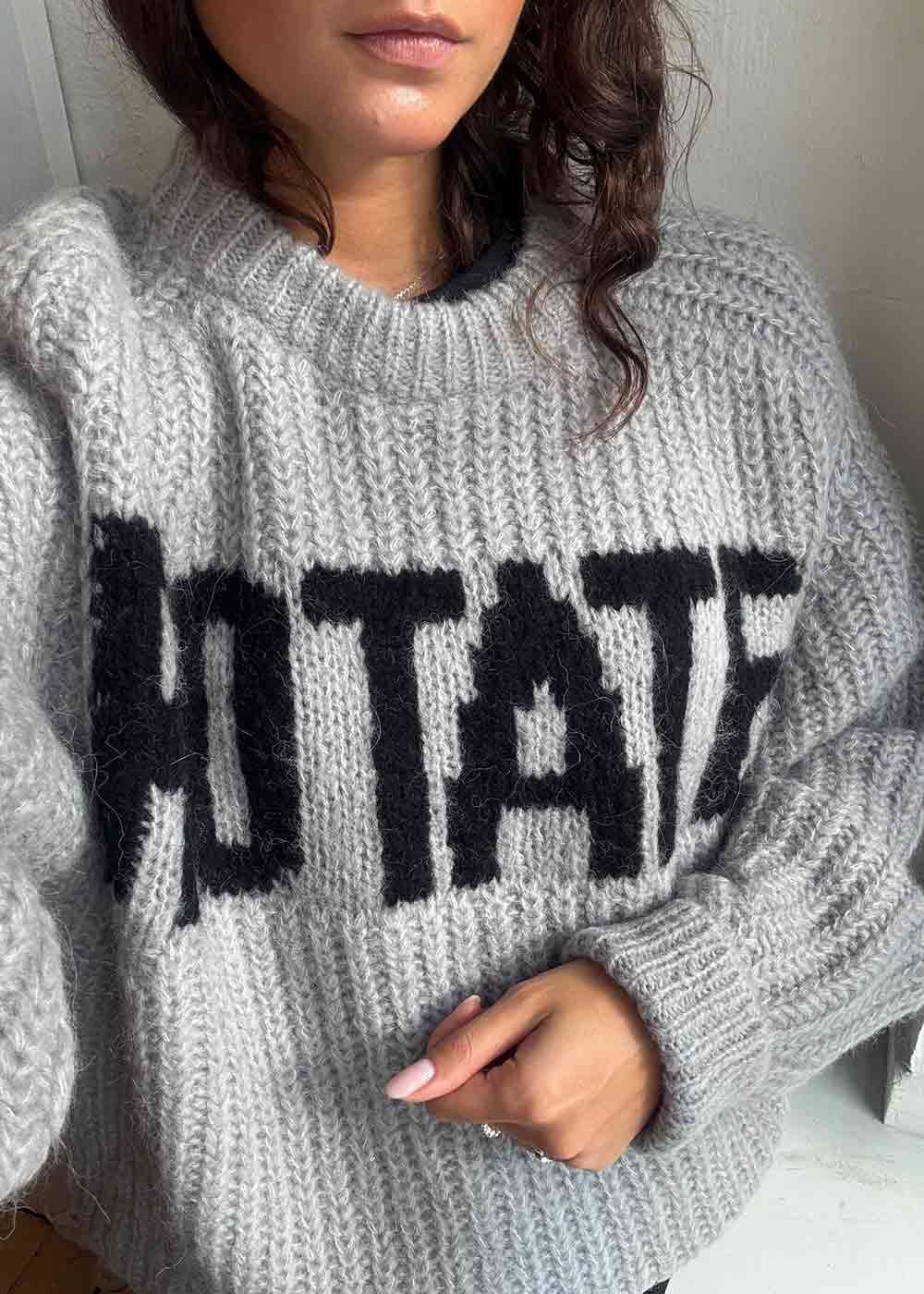 KNITTED LOGO SWEATER - Alloy (Light Gray)