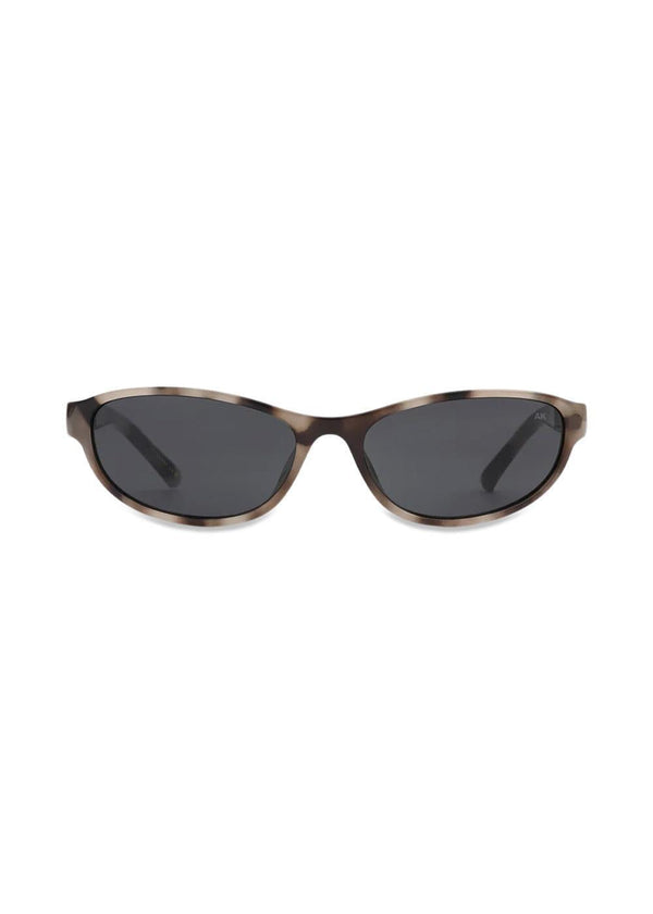 Alexa - Cookie Dough-Sunglasses-A. Kjærbede-Butler Loftet