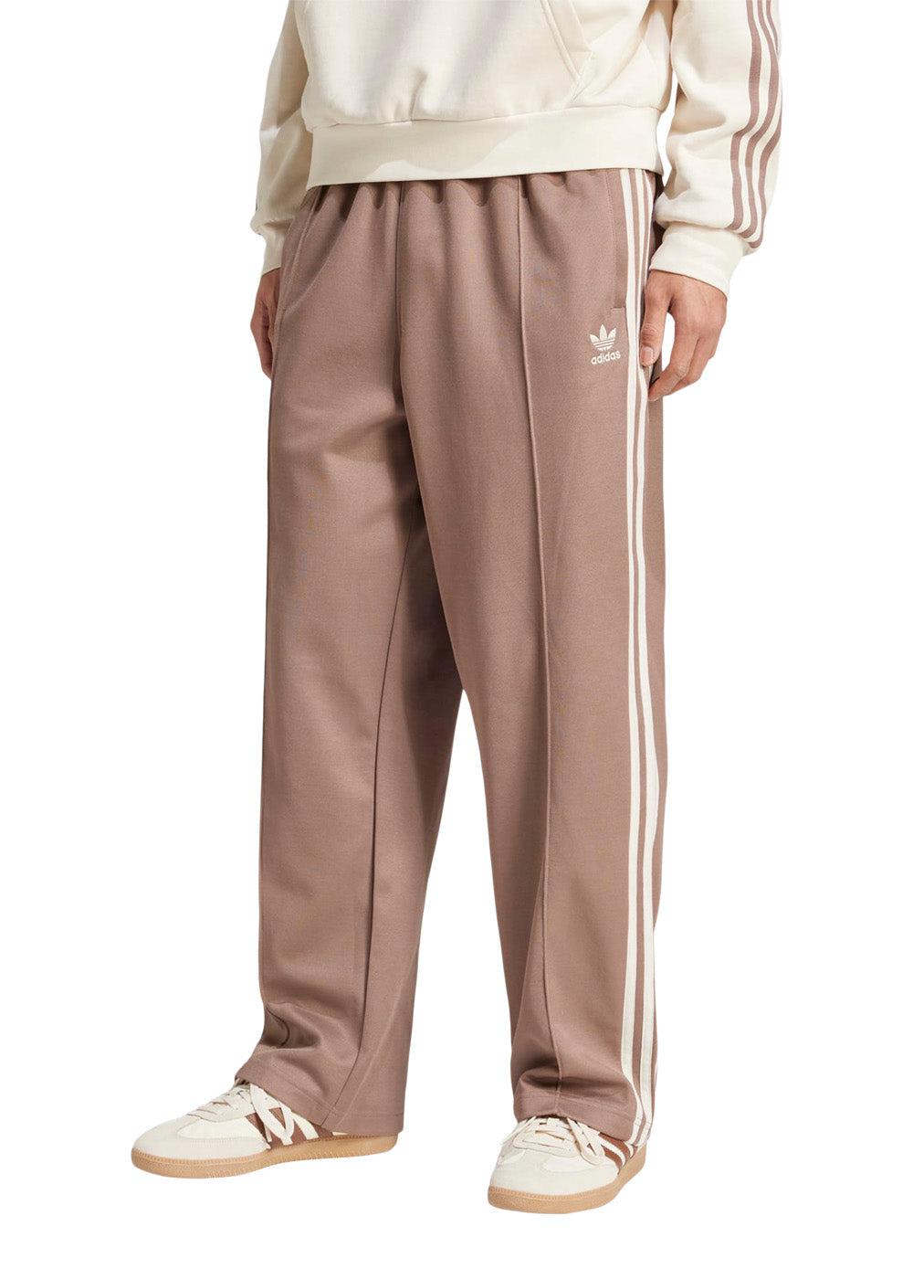 BAGGY TP - Trace Brown-Pants-Adidas Originals-Butler Loftet