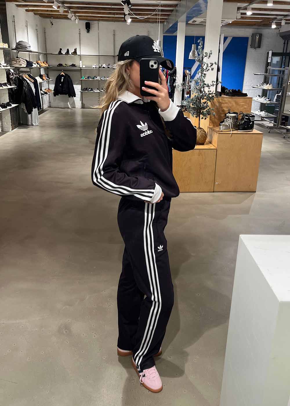 BECKENBAUER TP - Aurbla/Noirau-Pants-Adidas Originals-Butler Loftet