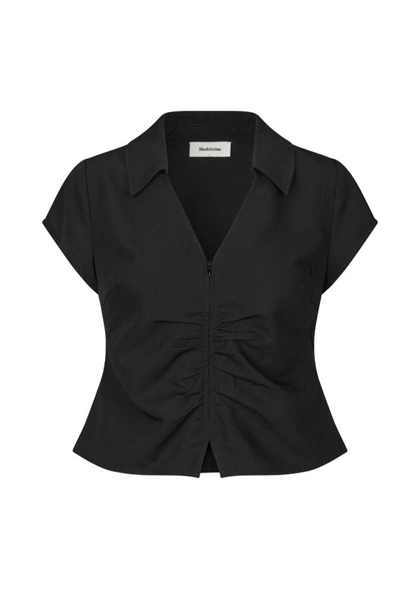 Beamd top - Black-Top-Modström-Butler Loftet