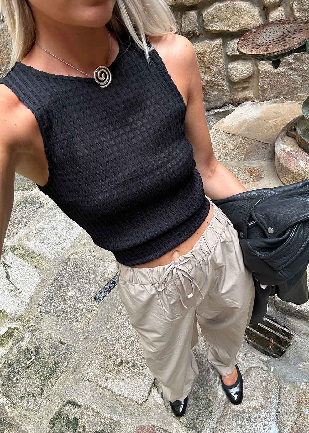 GeniferMD tank top - Black-Top-Modström-Butler Loftet