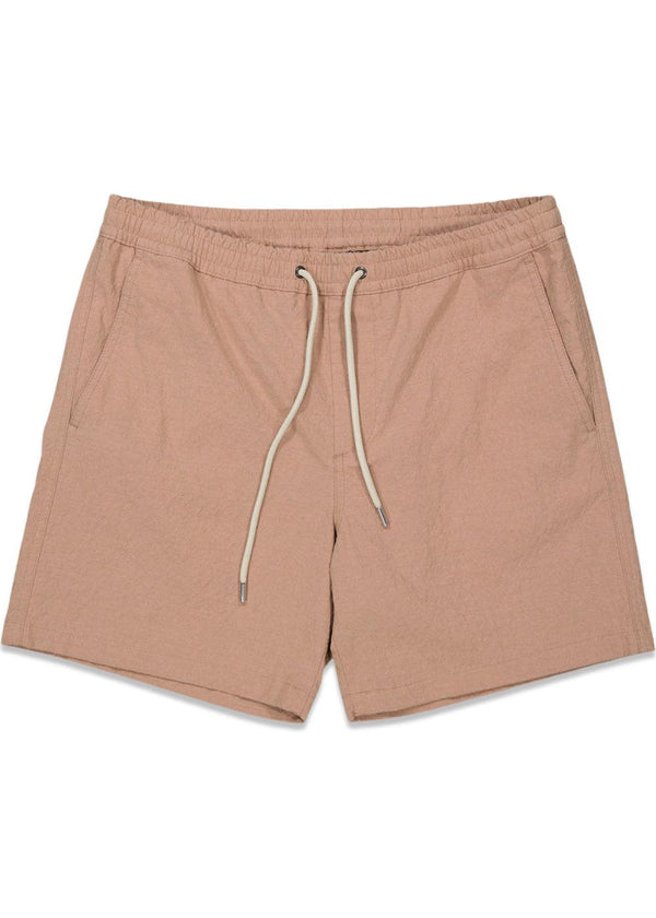 Nn. 07s Gregor Shorts 5246 - Nougat. Køb shorts her.