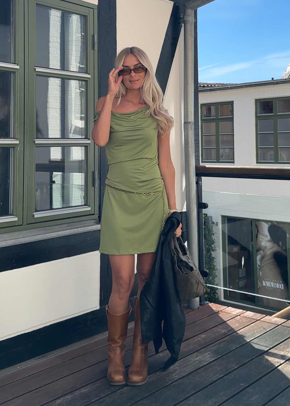 HimaMD off-shoulder dress - Grasshopper-Dress-Modström-Butler Loftet