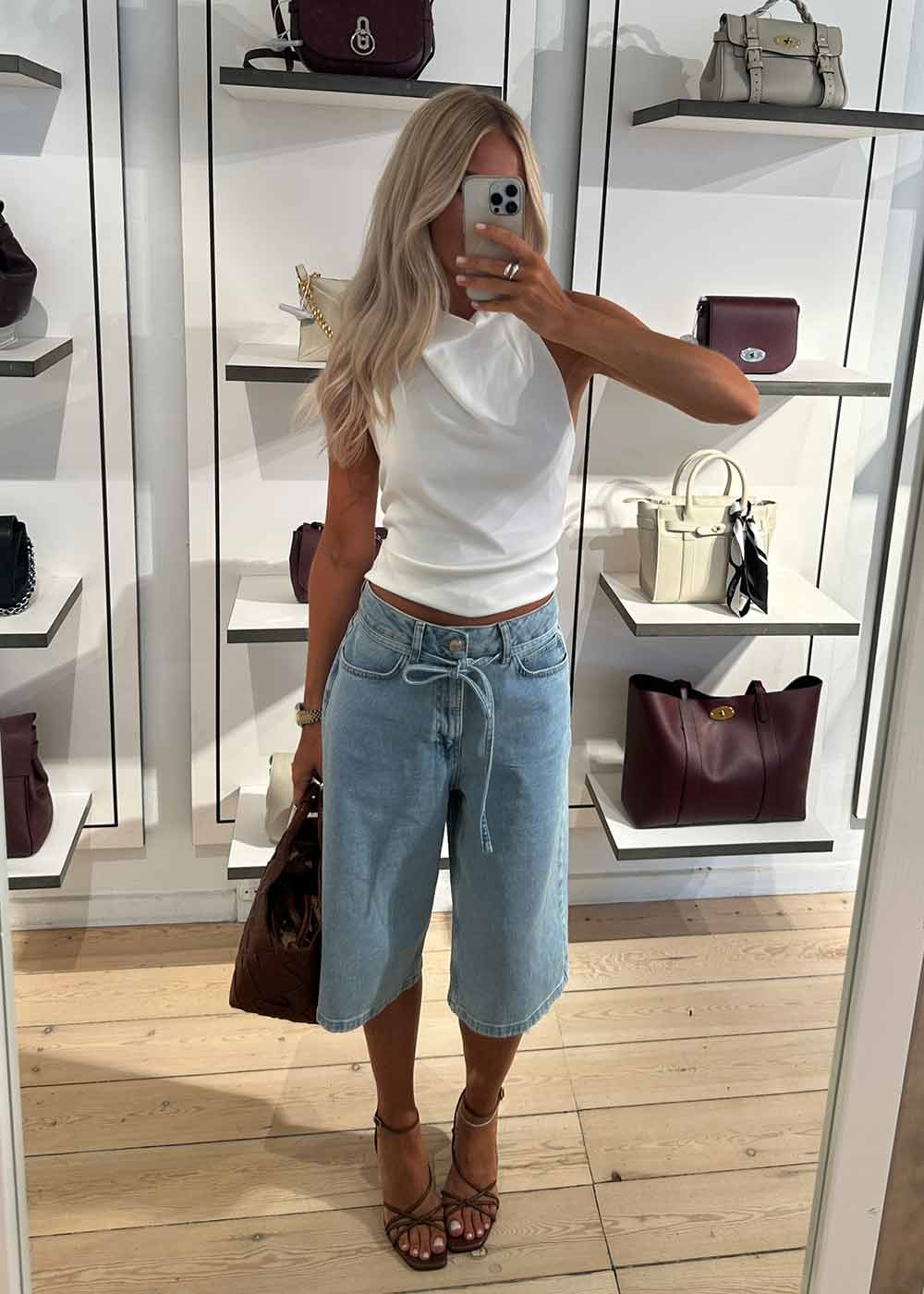 Isoldemd long shorts - Light Blue Wash-Shorts-Modström-Butler Loftet