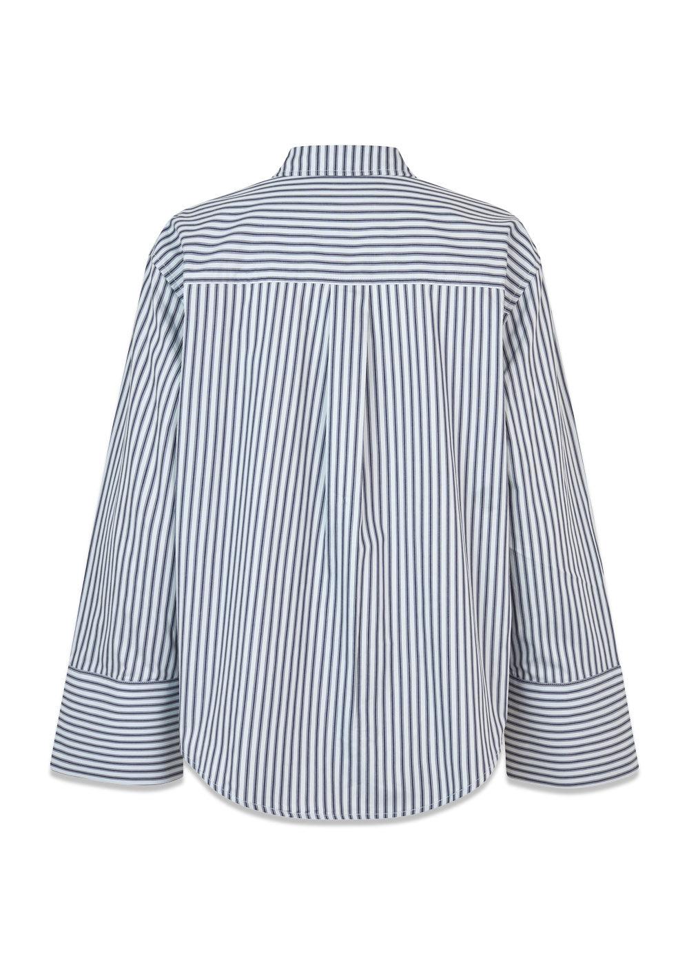 LaineyMD shirt - Delicate Blue Stripe