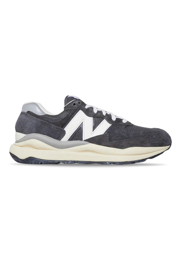 New Balances M5740VL1 - Magnet - Sneakers. Køb sneakers her.
