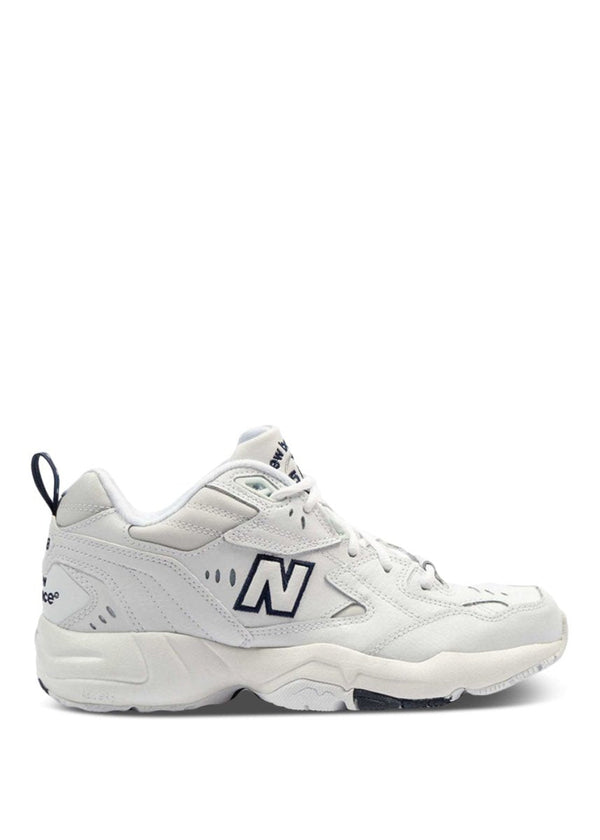 New Balances MX608WT - White - Sneakers. Køb sko her.