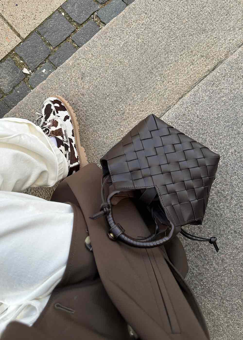 Misu, Umber, O - Umber-Bags-Cala Jade-Butler Loftet