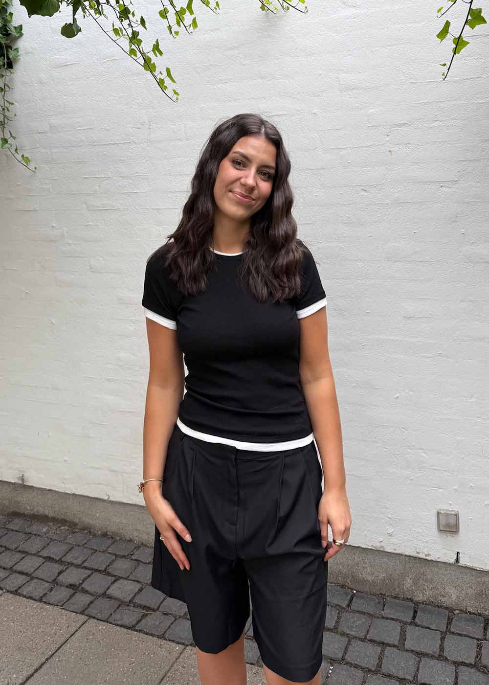 Nika Bermuda Shorts - Black