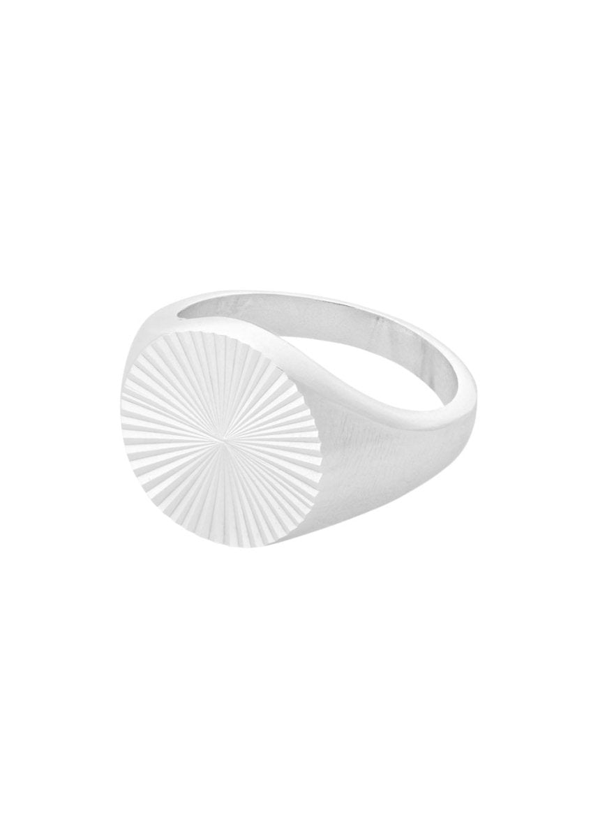 Pernille Corydons Ocean Star Signet Ring - Silver. Køb ringe her.