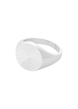 Pernille Corydons Ocean Star Signet Ring - Silver. Køb ringe her.