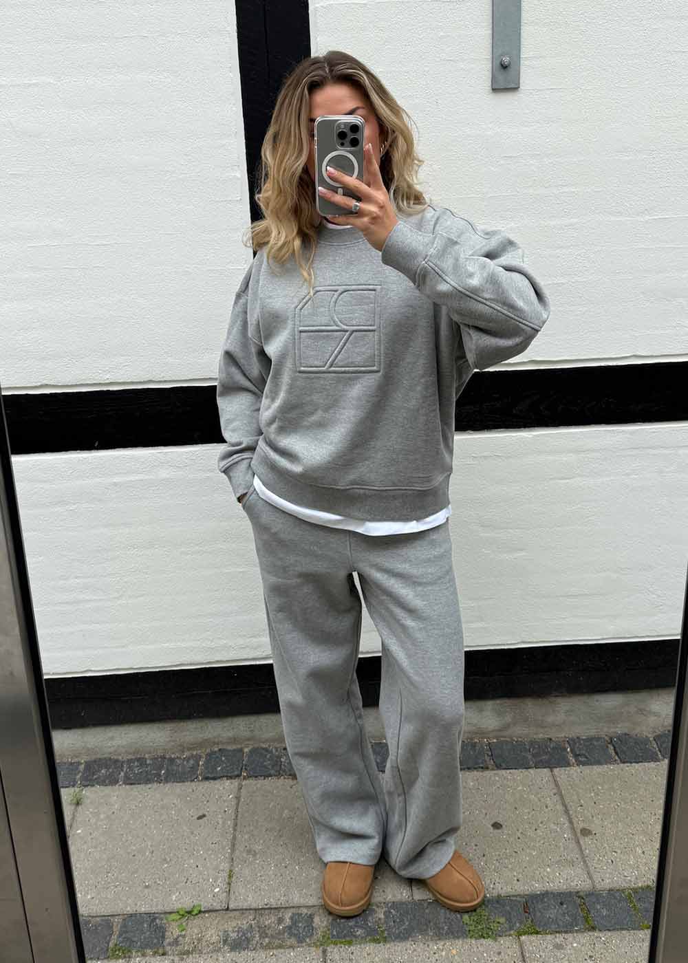 ROUNELLA LS SHORT O-NECK SWEATSHIRT - Light Grey Melange