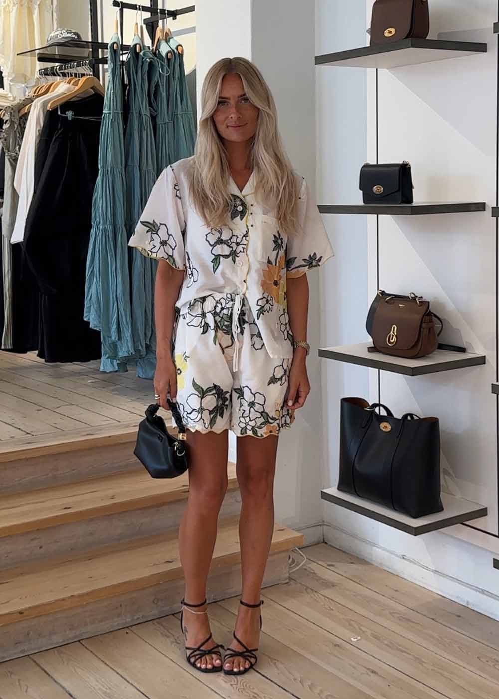 SCALLOPED SHORT SLEEVE SHIRT - Wild Flowers Embroidery-Shirts-Stine Goya-Butler Loftet