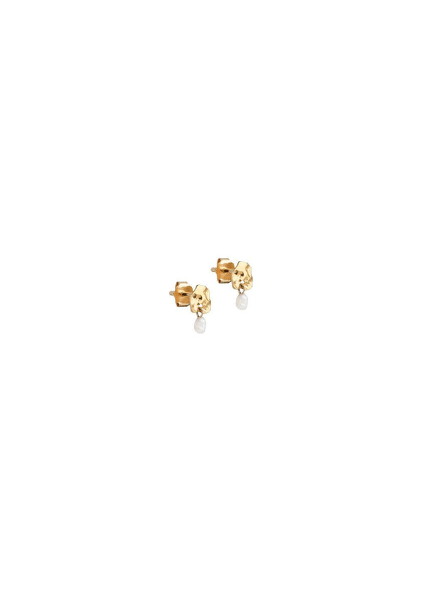 ENAMEL Copenhagens Studs, Mio Pearl - Pearls. Køb øreringe her.