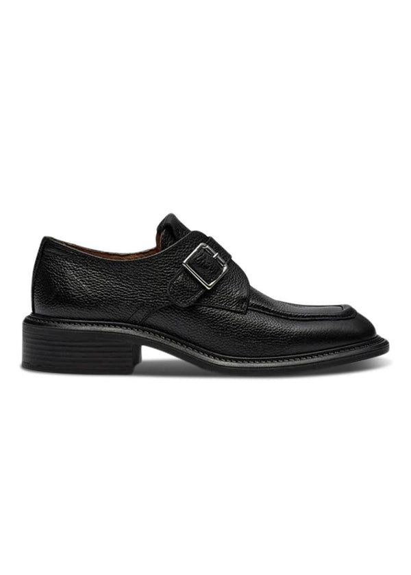 Svea Structure - Black-Shoes-Pavement-Butler Loftet