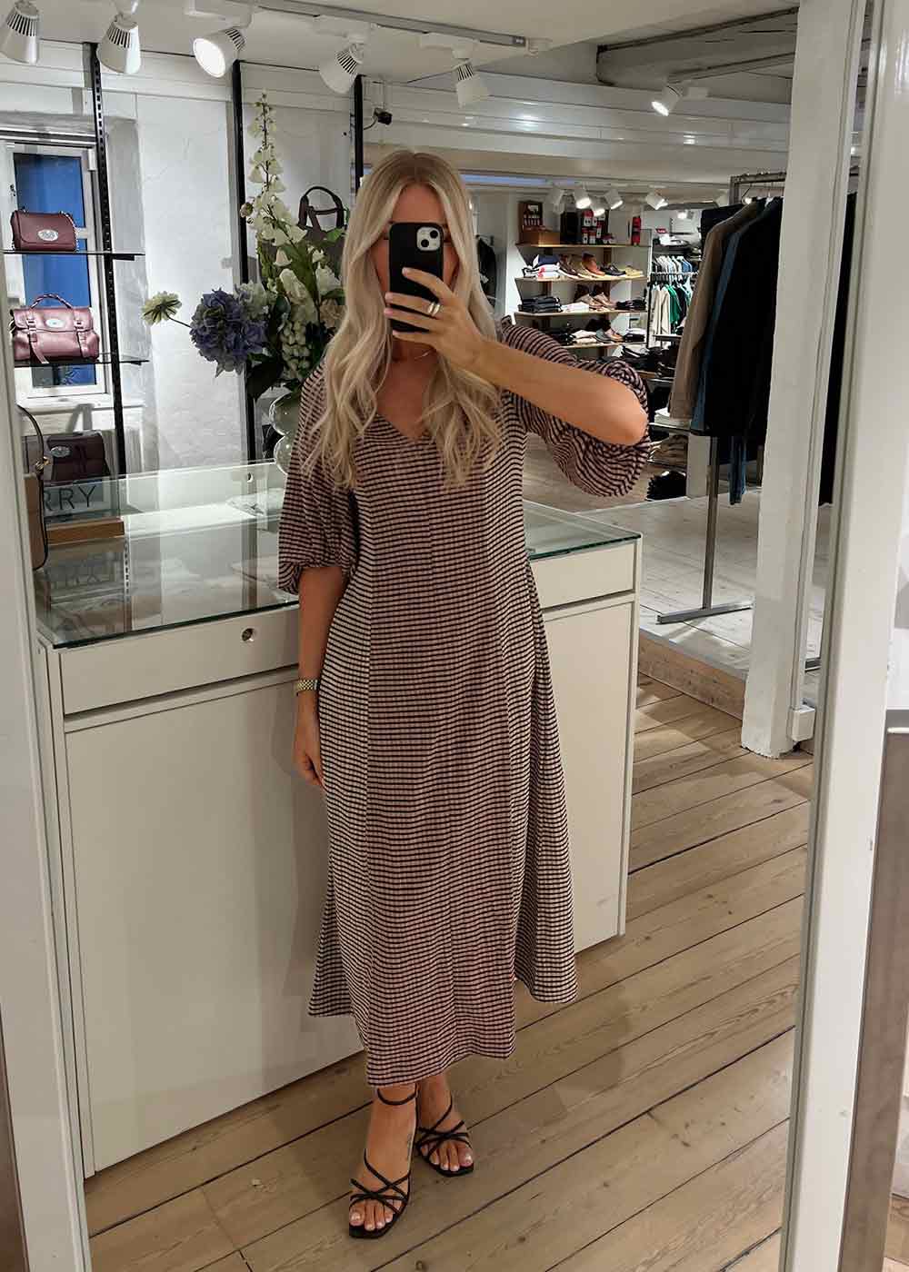 THREE-QUARTER SLEEVE MIDI DRESS - Pink/Black-Dress-Stine Goya-Butler Loftet
