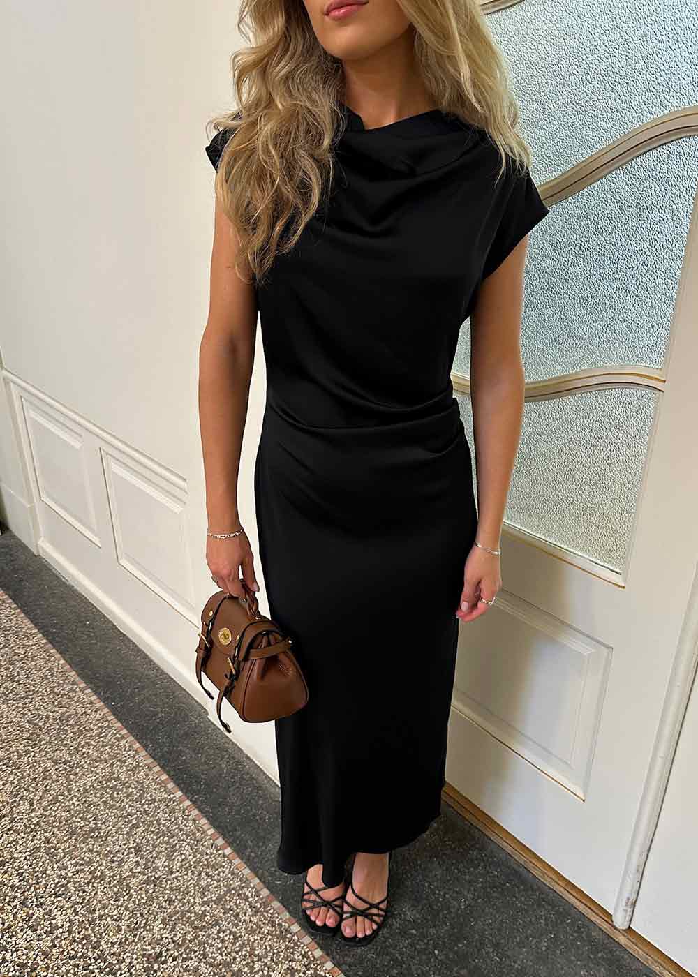 Tailormd dress - Navy Sky