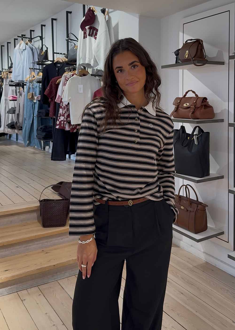 Trinnymd polo - Beige Black Stripe-Blouses-Modström-Butler Loftet