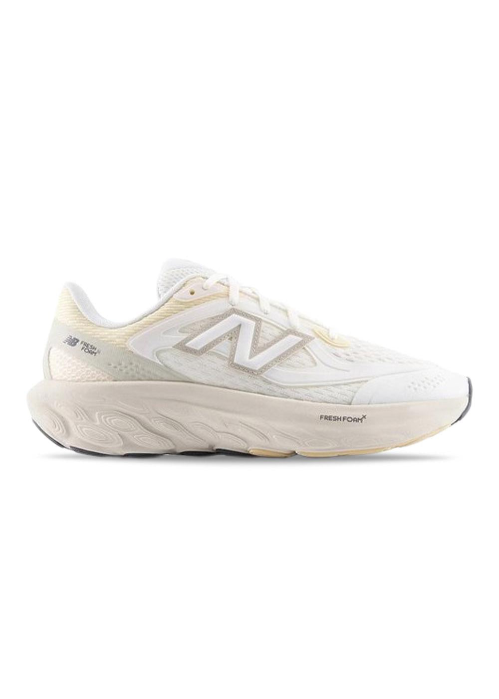 UTRNEA - Ash Wood-Shoes-New Balance-Butler Loftet