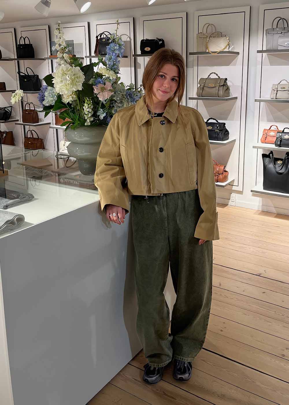 UZATOWN - Olive-Pants-American Vintage-Butler Loftet