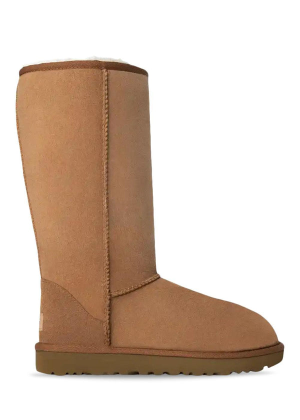 W Classic Tall II - Chestnut-Boots-UGG-Butler Loftet