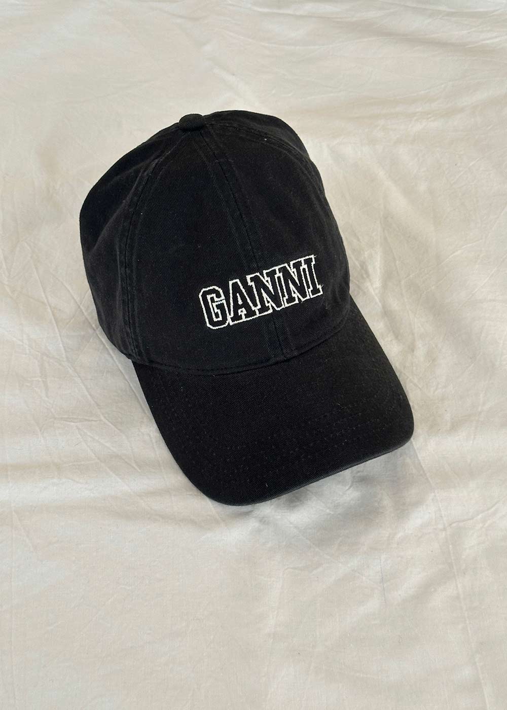 Washed Cotton Canvas Cap Emb - Black-Headwear-Ganni-Butler Loftet