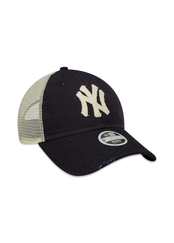 Wmns 9Twenty Trucker - Beige/Navy-Headwear-New Era-Butler Loftet